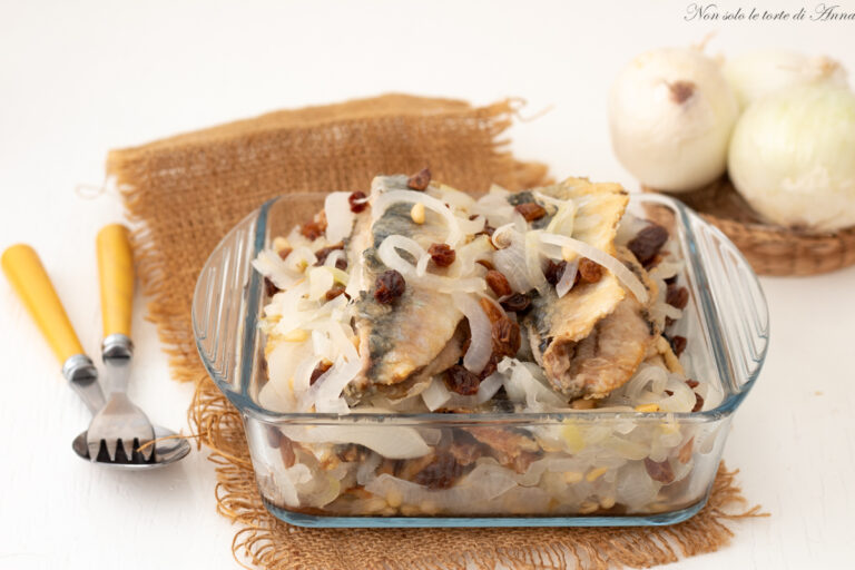 Sardee in saor (sardine condite)